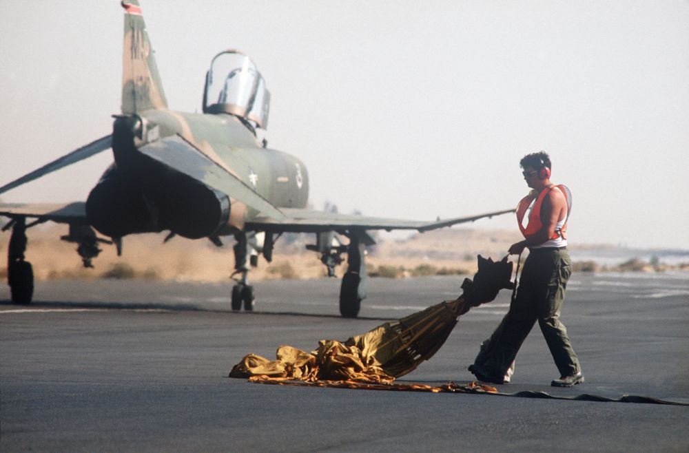 Retrieving a drag chute